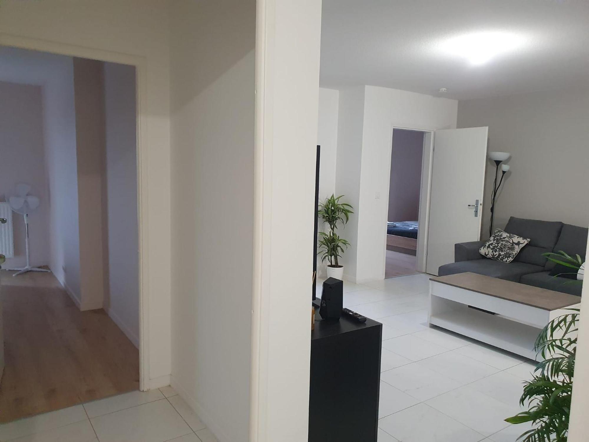 Appartement A Floirac Avec 2 Chambres, Un Parking Prive, Une Terrasse, A 5 Minutes En Voiture De L'Arkea Arena De Bordeaux Exterior photo